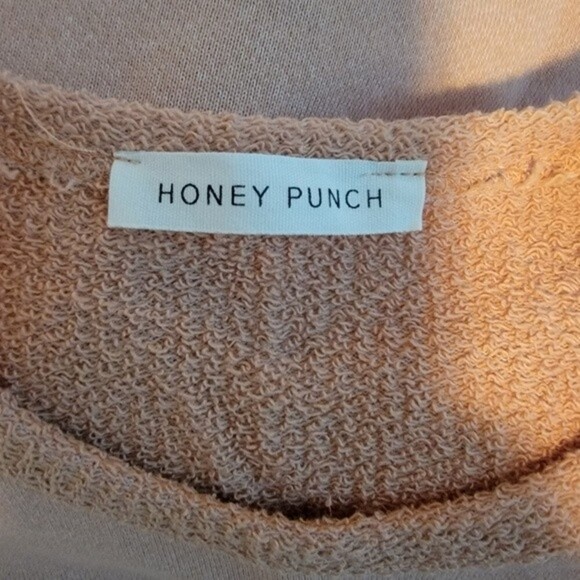 NWOT Honey Punch sleeveless lightweight sweater knit top - Picture 4 of 5